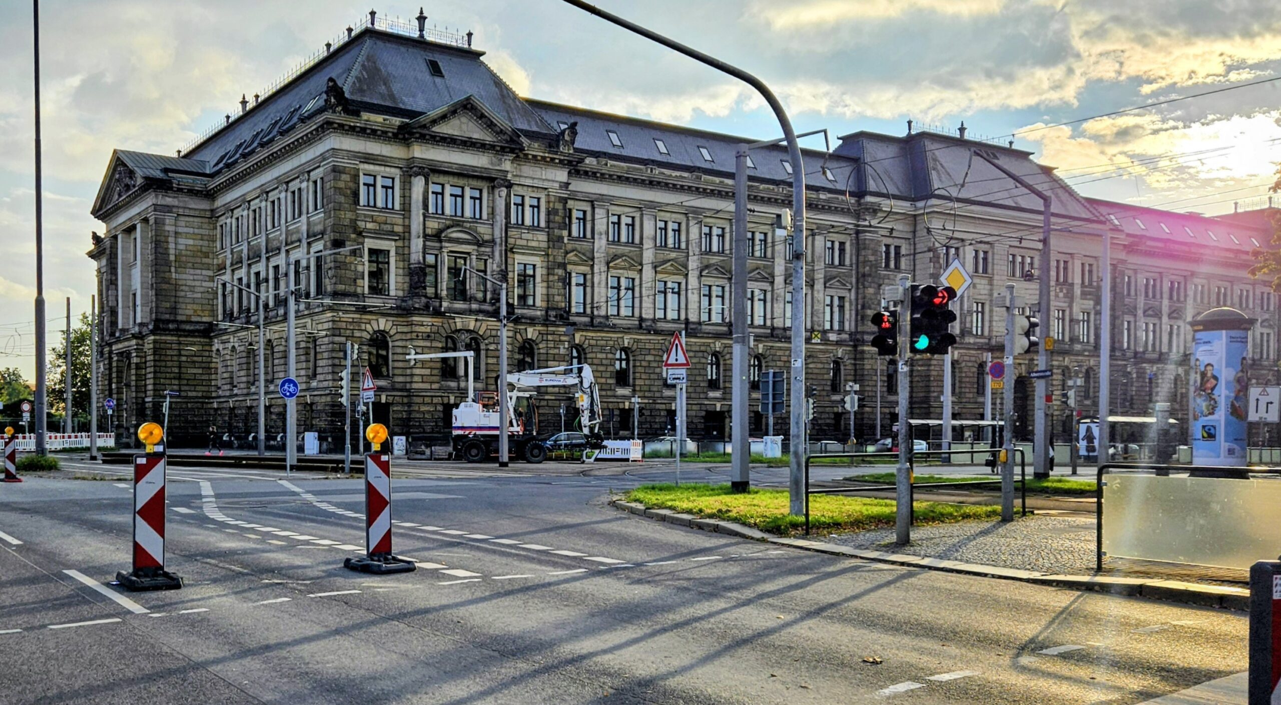 Gleisbauarbeiten am Carolaplatz geplant. Foto: Anton Launer 