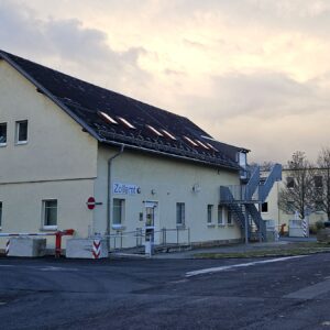 Zollamt an der Hartmut-Dost-Straße - Foto: Anton Launer