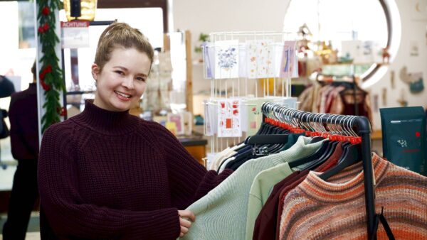 Lisa Winkler im Konzeptstore Mjuuk - Foto: Anton Launer