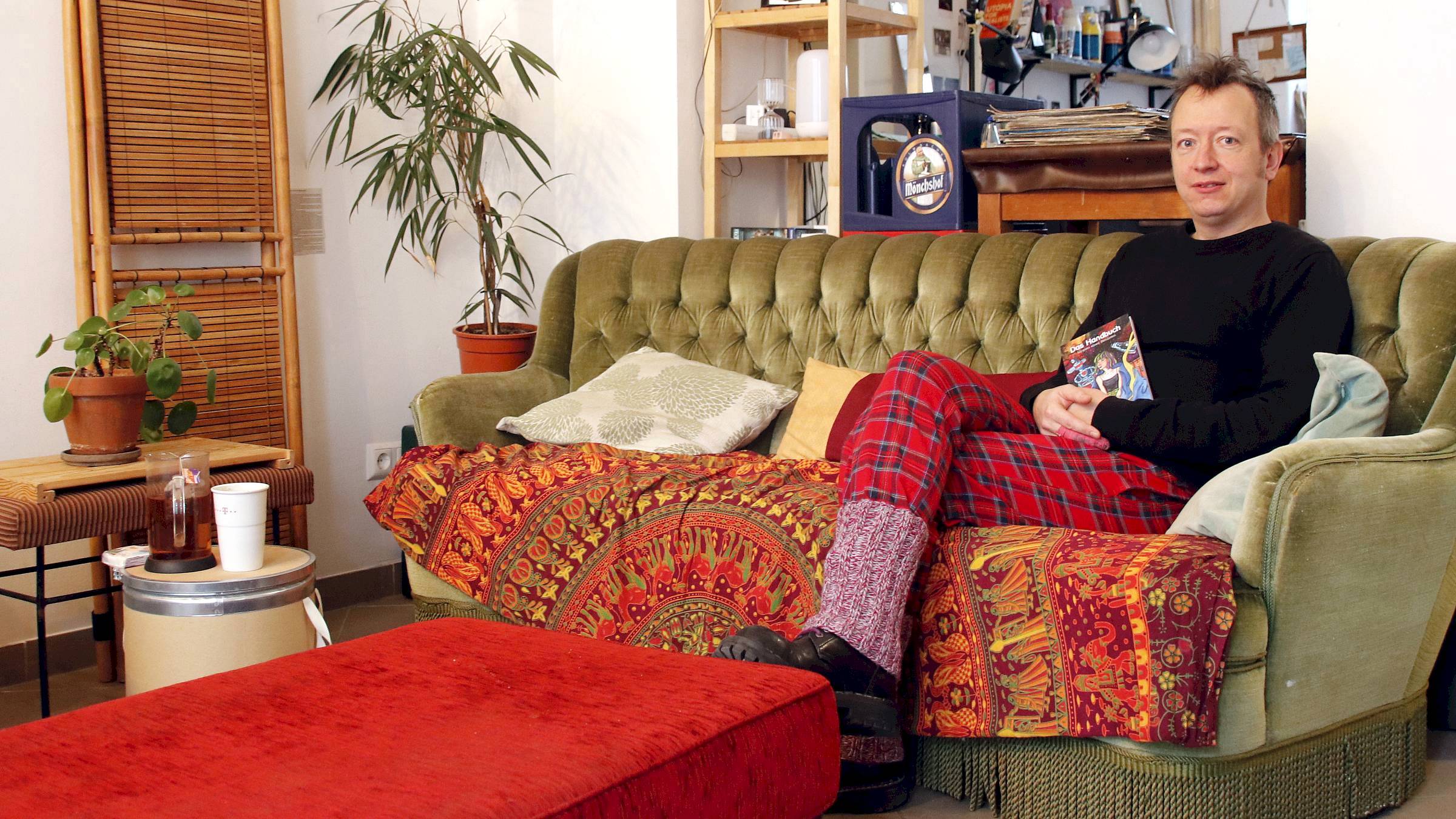 Autor Jan Kosyk in seinem Atelier - Foto: Martha Kohn