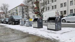Papiercontainer vor Hecht-Schule soll weichen Künftig nur noch für Glas - Foto: Anton Launer
