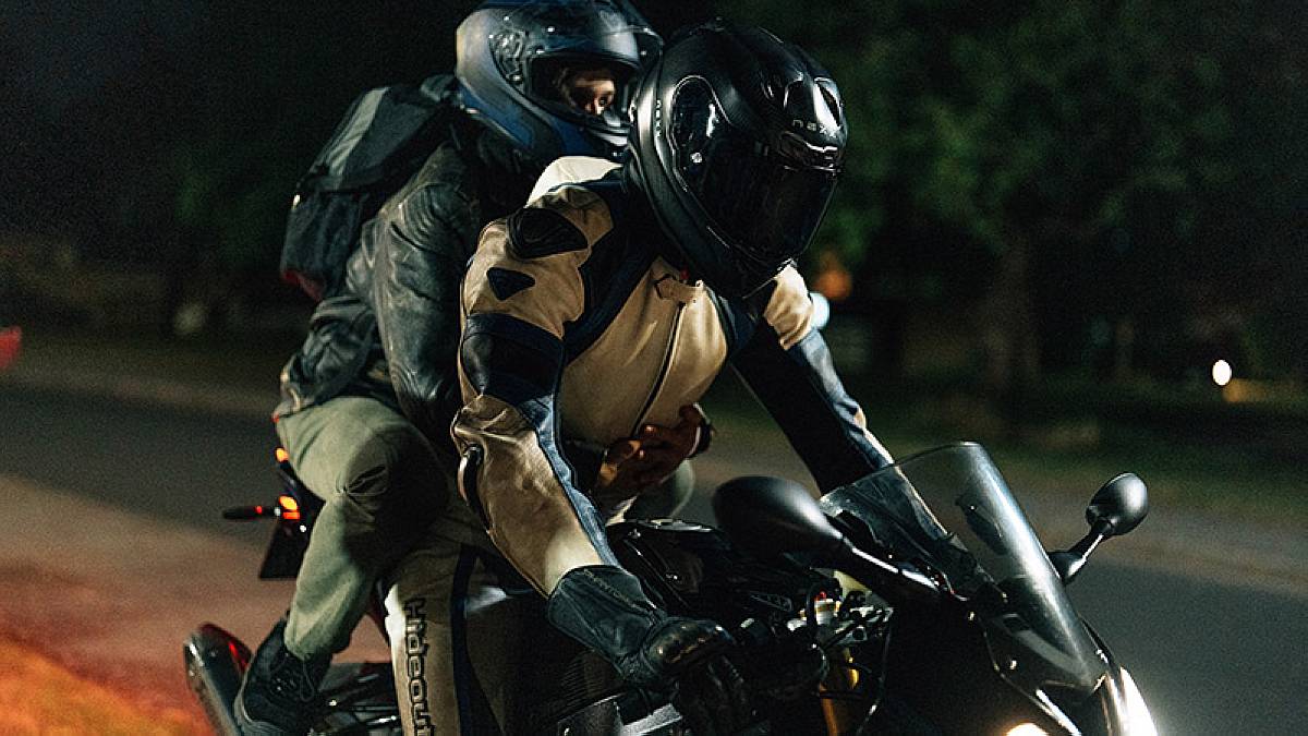 Pillion