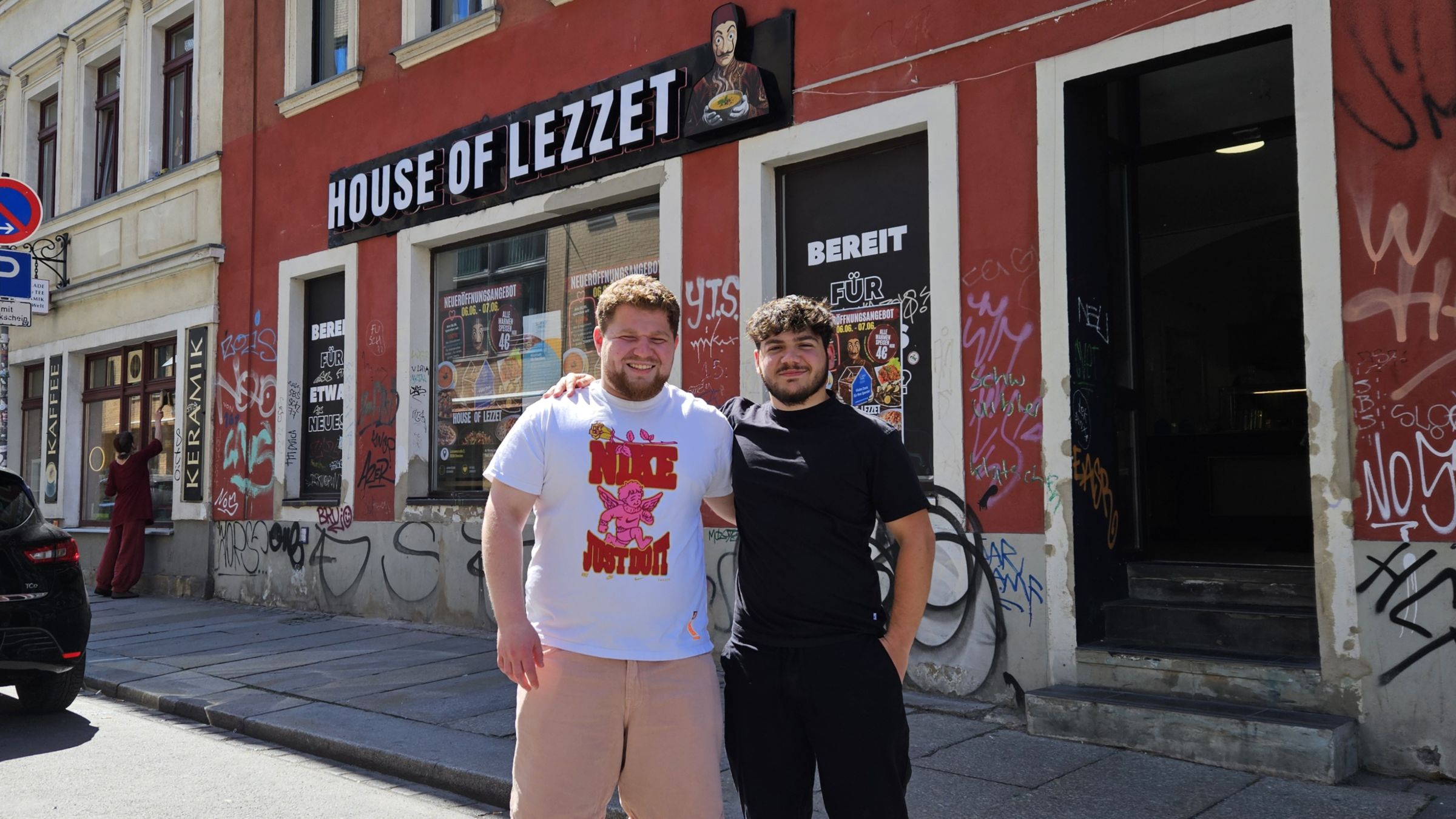 Murat und Burak Görgülü führen den Familienbetrieb "House of Lezzet" - Foto: Anton Launer